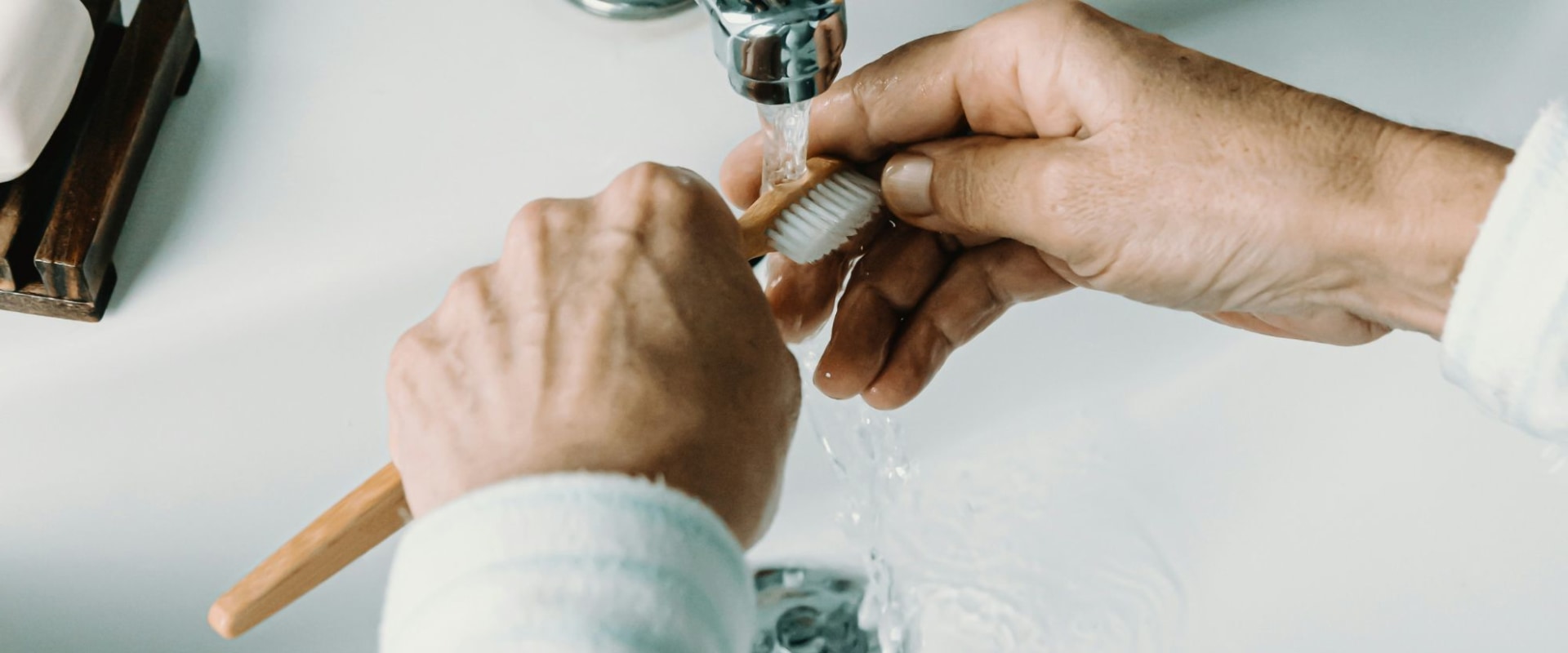 The Power of Essential Oils for Receding Gums